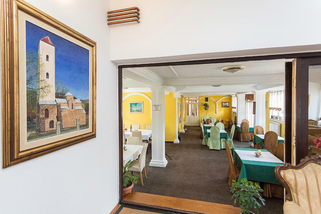 Hotel Dominus Bijelo Polje Exteriör bild